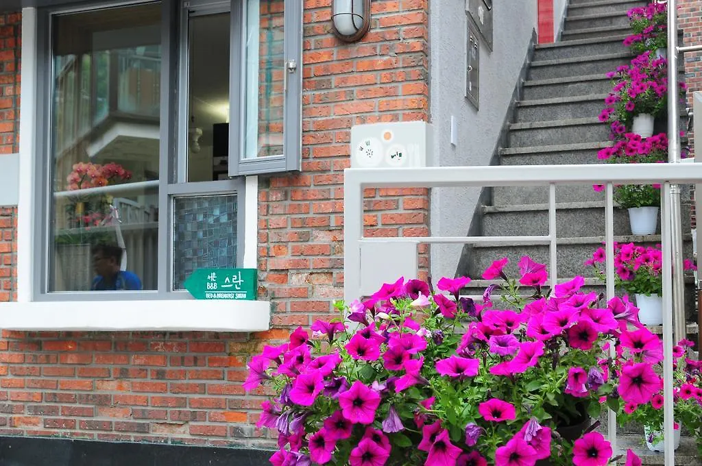 Bed & Breakfast Seochon B&B Suran Seoel